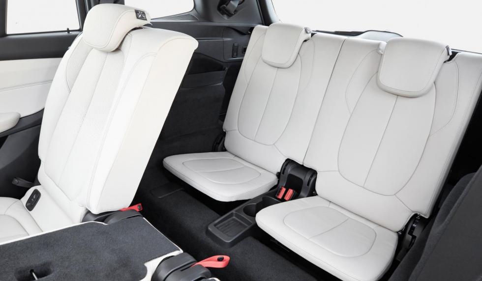 BMW 2 Gran Tourer 7 kişilik araç